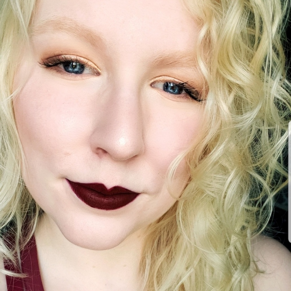 Meet your Posher, Samantha